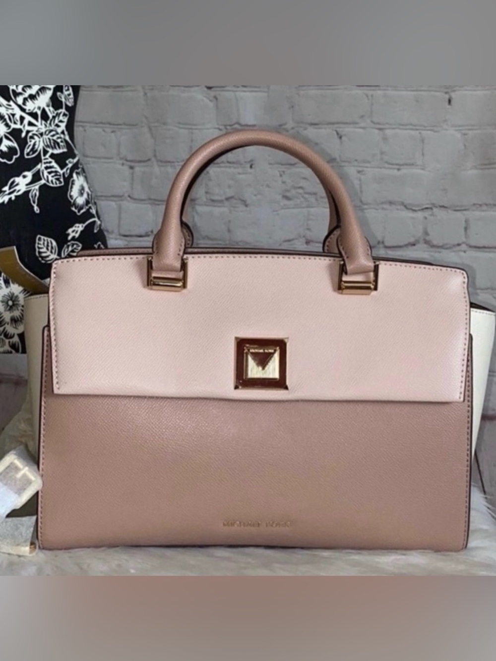 Michael Kors SYLVIA Satchel